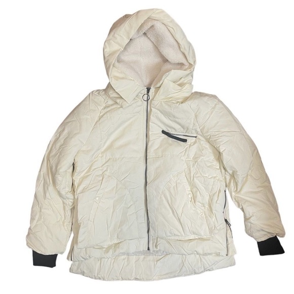 Influence Jackets & Blazers - Women’s winter jacket short quilted jacket outwear size M.